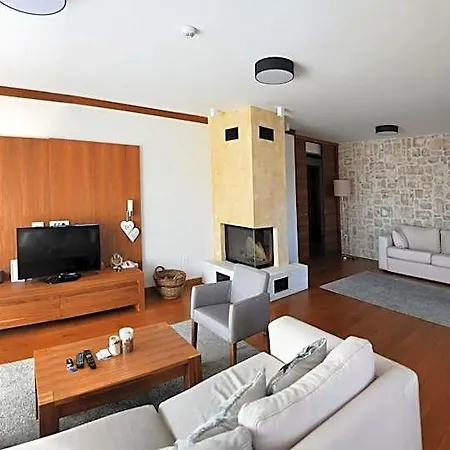 Vucko Apartman 4*