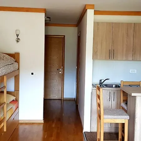 Vucko Appartamento 4*